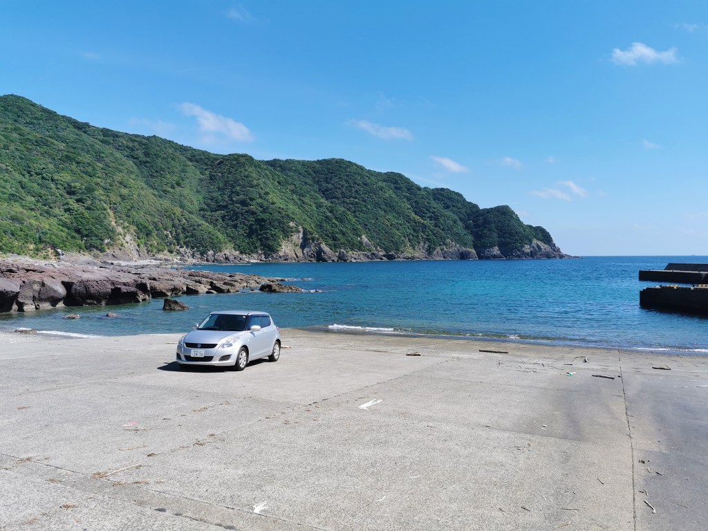 Ah ! tût tût pouêt pouêt la&nbsp;voilà…